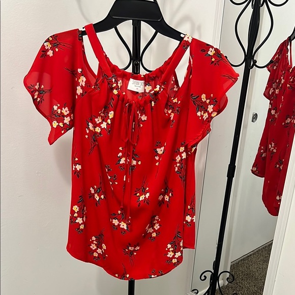 Sienna Sky Red Floral Blouse - Picture 1 of 8